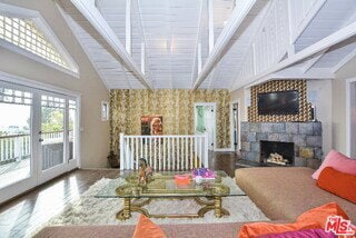 Photo - 2172 Argyle Ave
