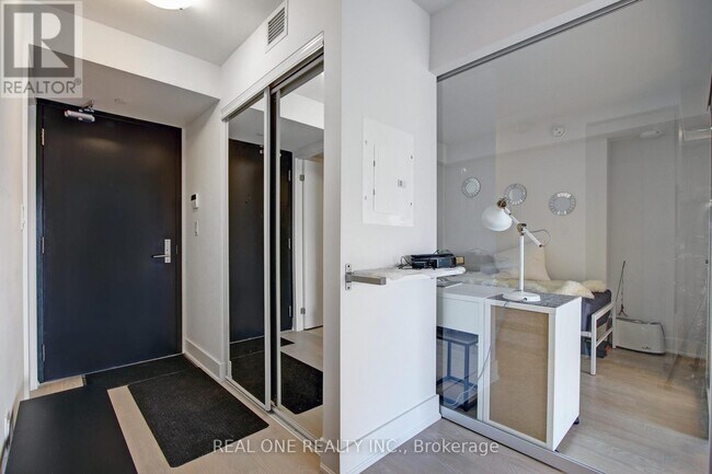 Photo - 955 Bay St. Unit 2313