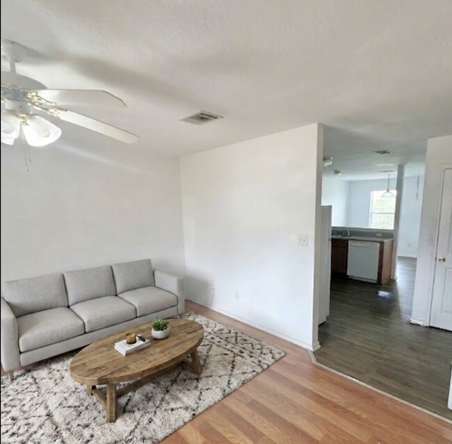 Photo - 3414 Cantabrian Dr Unit A