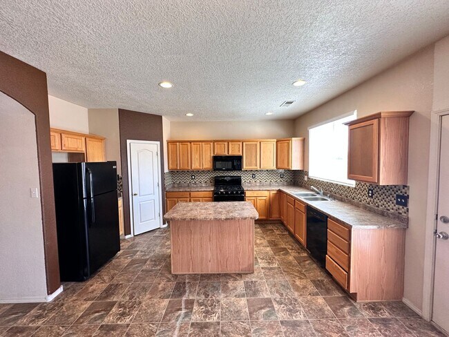 Photo - Stunning 3 bed, 2.5 bath, 2575 sq ft home ...
