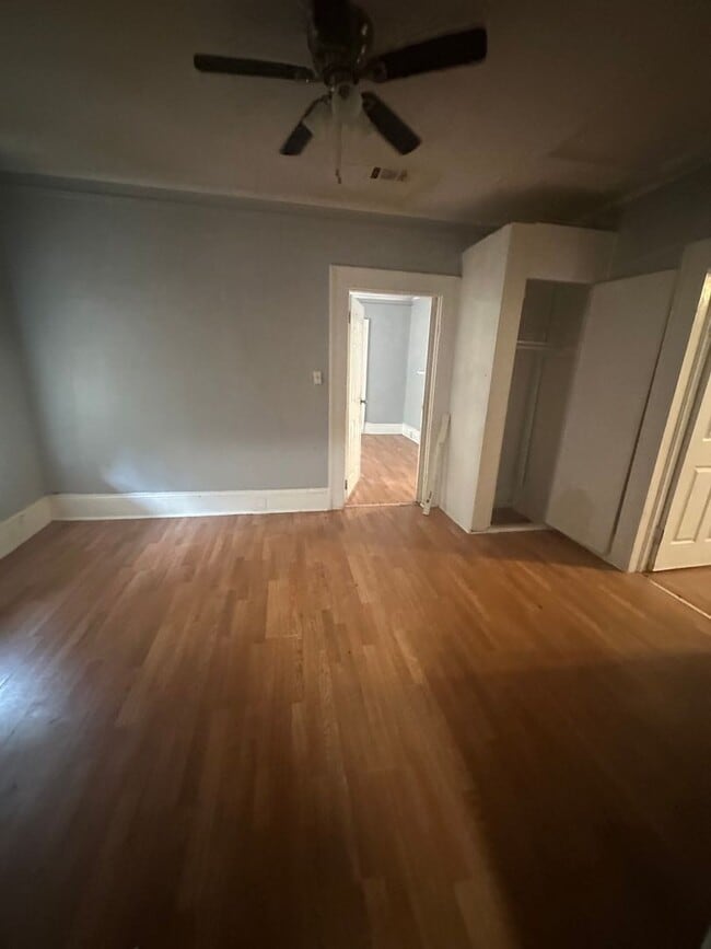 Photo - 643 Heard Ave