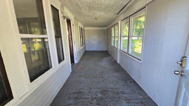Photo - 537 Woodville Rd