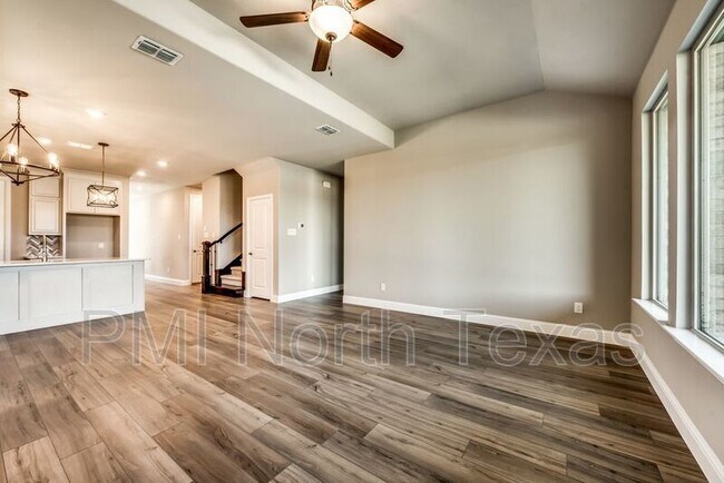 Photo - 2116 Covey Ct