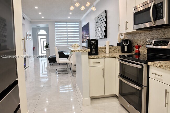 4814 SW 145th Ave