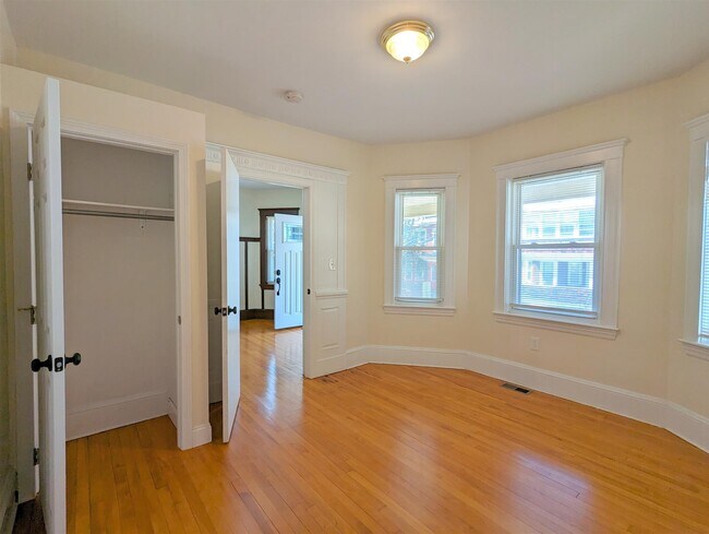 Photo - 108 W Quincy St Unit 1