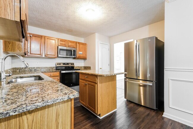 Photo - 3900 Georgia Dr