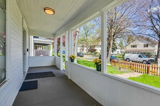 Photo - Stunning 5 Bedroom, 2 Bathroom Home in Minneapolis! Available 3/1/2026-Section 8 Accepted