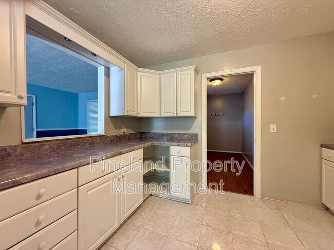 Photo - 1521 Paisley Ave