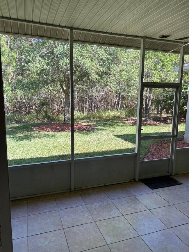Photo - 433 Gardendale Cir SE