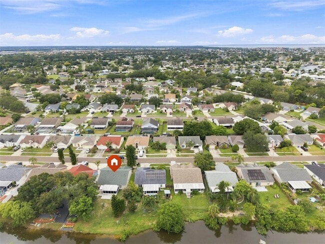 128 Lookout Dr