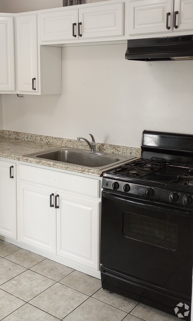 Building Photo - 2201 N 22nd St Unit A Rental