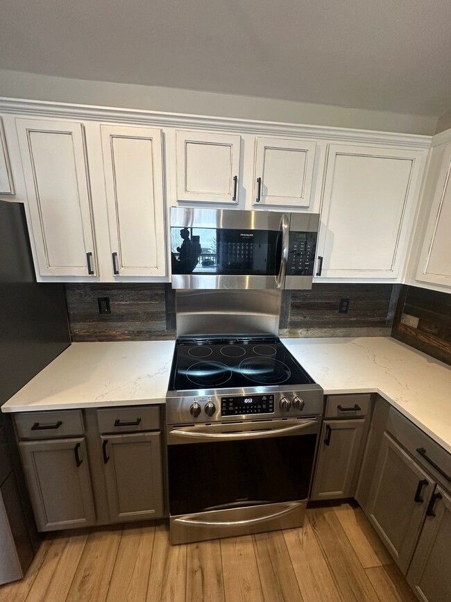 Photo - 3305 Columbine Dr Unit 1508