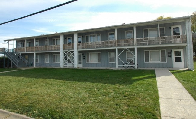 Building Photo - Peirce Avenue Apartments