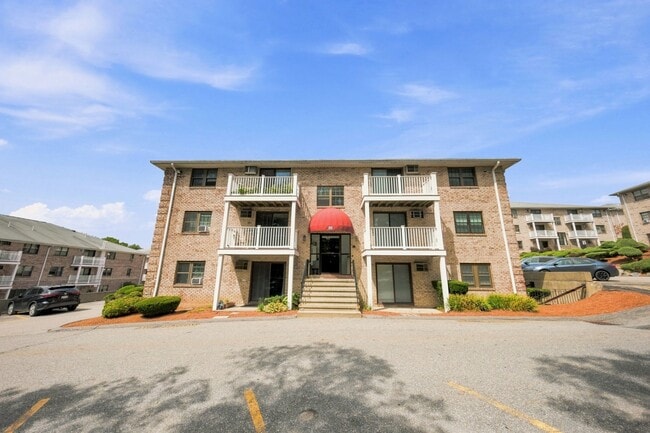 Building Photo - 20 Kenmar Dr Unit 189