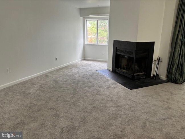 Photo - 2219 Lowells Glen Rd Unidad K