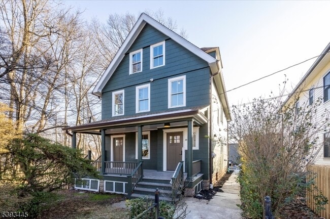 Building Photo - 59 Chestnut St Unit B