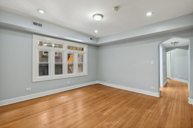 8045 S Maryland Ave Unit 1N