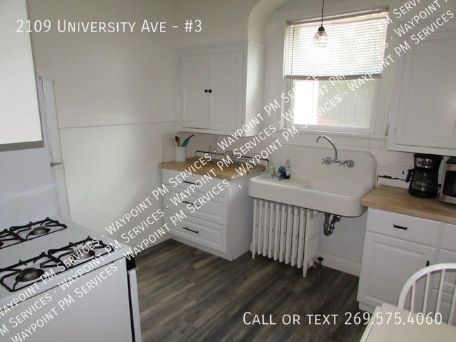 Photo - 2109 University Ave Unidad #3