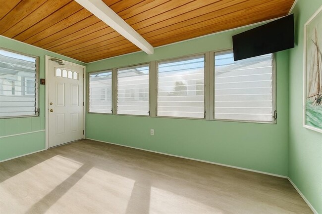 Photo - 553 72nd Ave