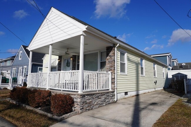 Photo - 205 N Essex Ave