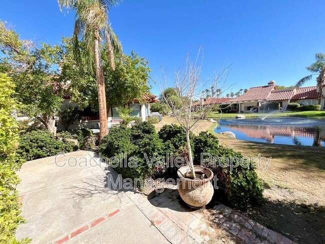 Building Photo - 112 Avellino Cir