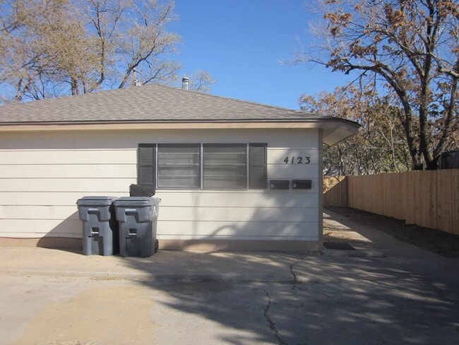 Building Photo - 4123 S Washington St Unit B