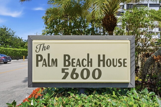 Building Photo - 5600 N Flagler Dr Unit 1110