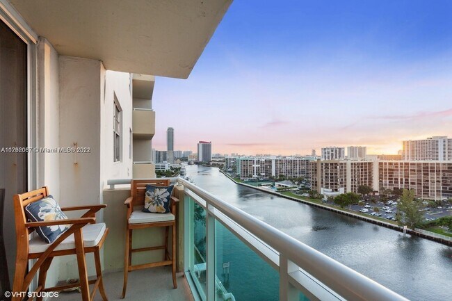 Photo - 3000 S Ocean Dr Unidad 1216