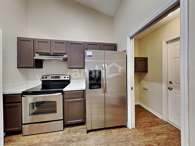 Photo - 1757 Chandelier Cir E