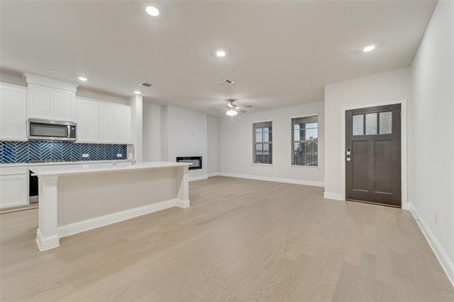 Photo - 7853 Sunset Blvd