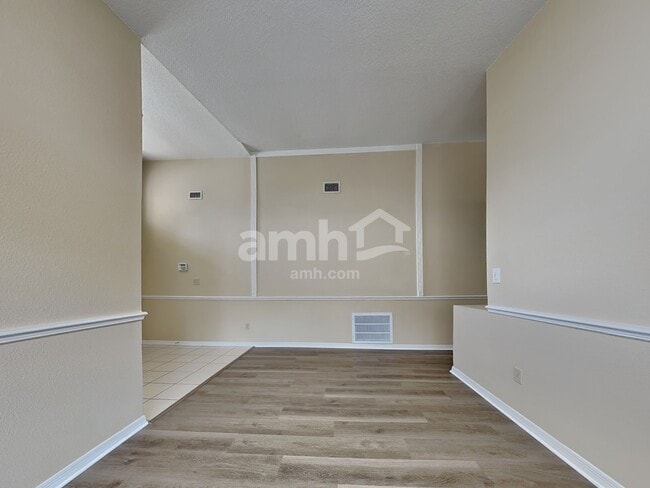 Photo - 1722 Wakefield Dr