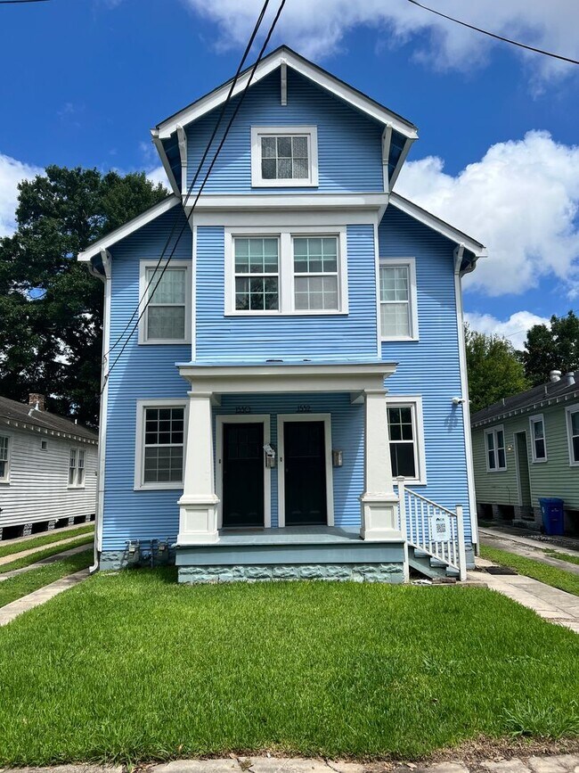 Photo - 6bd/3ba with Central AC Walking Distance to Campus. Text 510-631-1171 for more info!