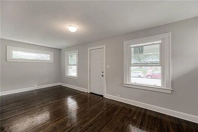 Photo - Charming, remodeled 2 bedroom in the blue district of Kansas City!