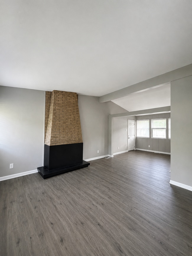 Photo - 10448 Halls Ferry Road