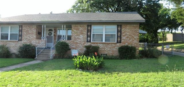 10905 Lake Gardens Dr