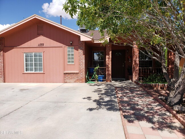 Photo - 11777 Balladeer Ave Casa