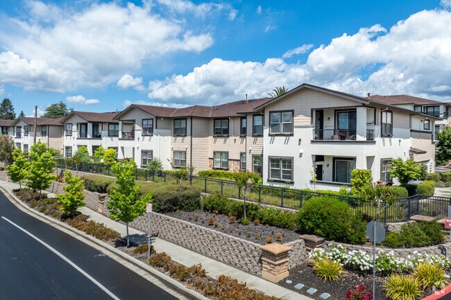 Photo - Alexander Crossing