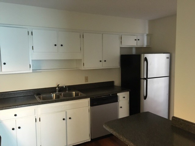 Photo - 573 Winding Creek Rd