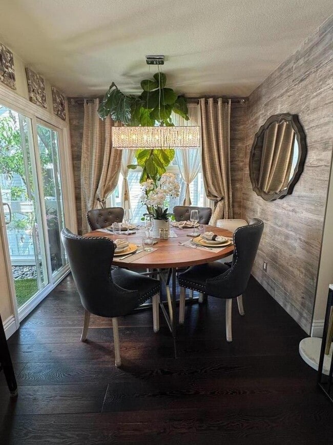 Photo - 767 Port Walk Pl