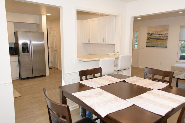 Photo - 1729 Archwood Ln