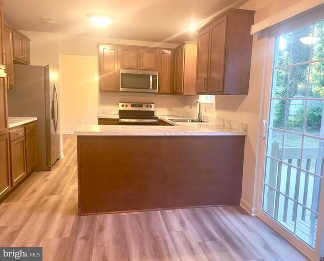 Photo - 369 Minck Ave