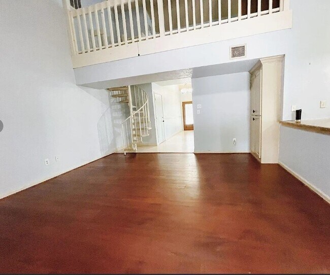 Photo - 1906 Woodstream Blvd