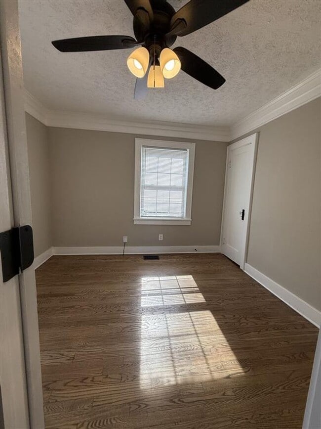 Photo - 287 E Eastland St