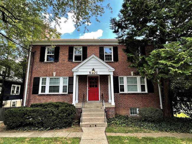 Building Photo - 8101 Flower Ave