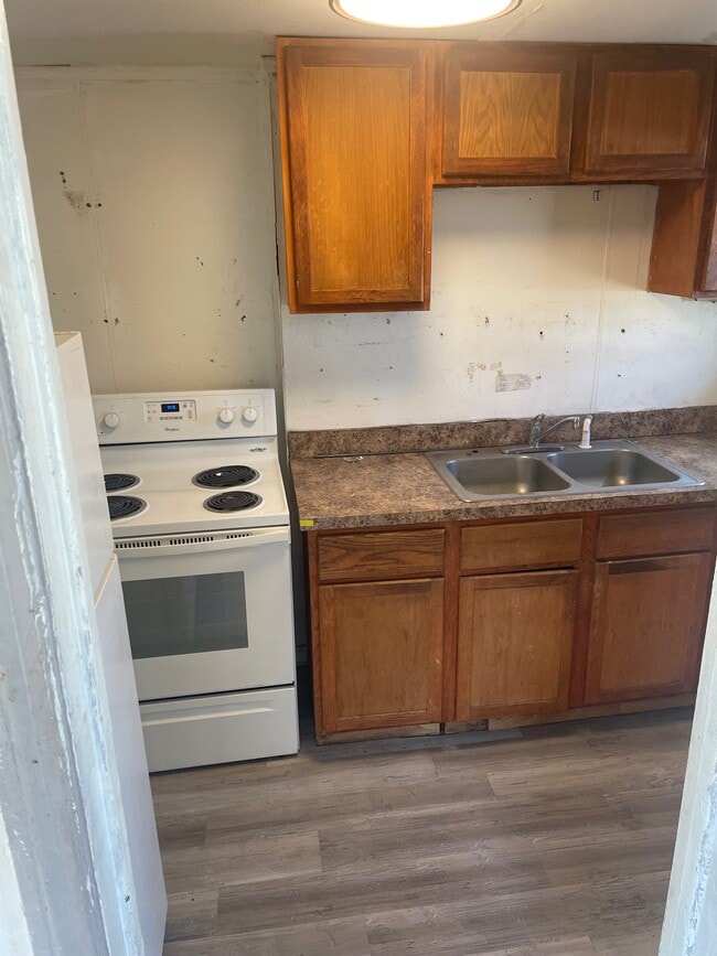 Photo - 400 E Parkland Ave