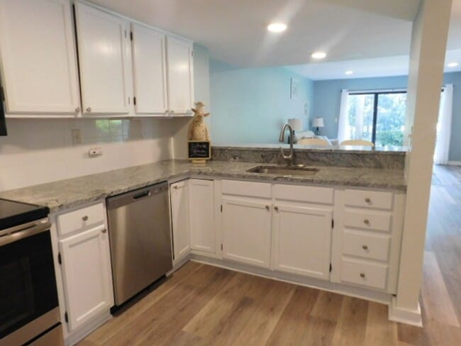 Photo - 113 Shipyard Dr