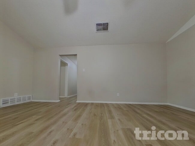 Photo - 6212 Douglas Dr