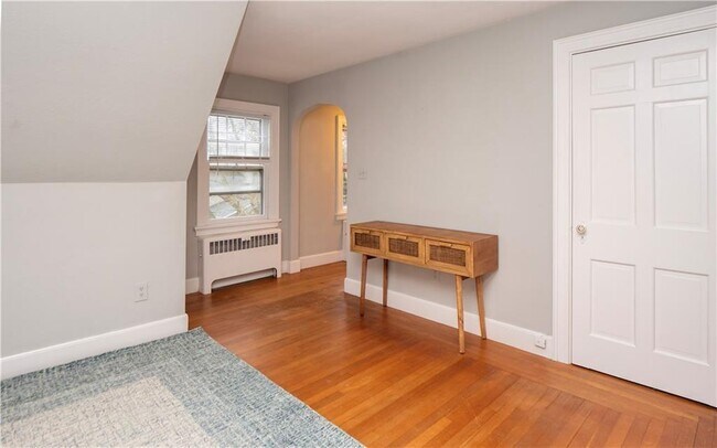 Photo - 118 Ruggles Ave Unidad 300