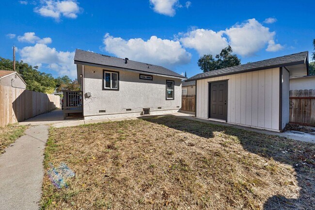 Photo - Charming 2-Bedroom Home with Updated Kitch...