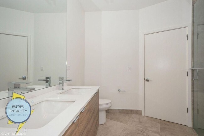 Photo - 3462 N Lincoln Ave